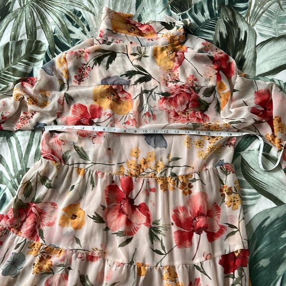 NWT Long Sleeve Tiered Zara Floral Dress - Picture 14 of 14